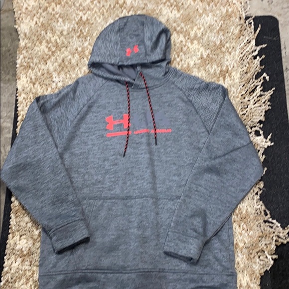 Woman’s Under Armour Hoodie - Picture 5 of 8